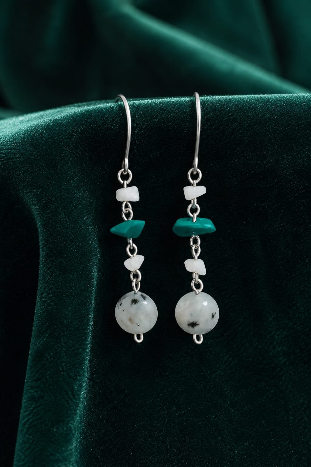 Gracious Snow Earrings